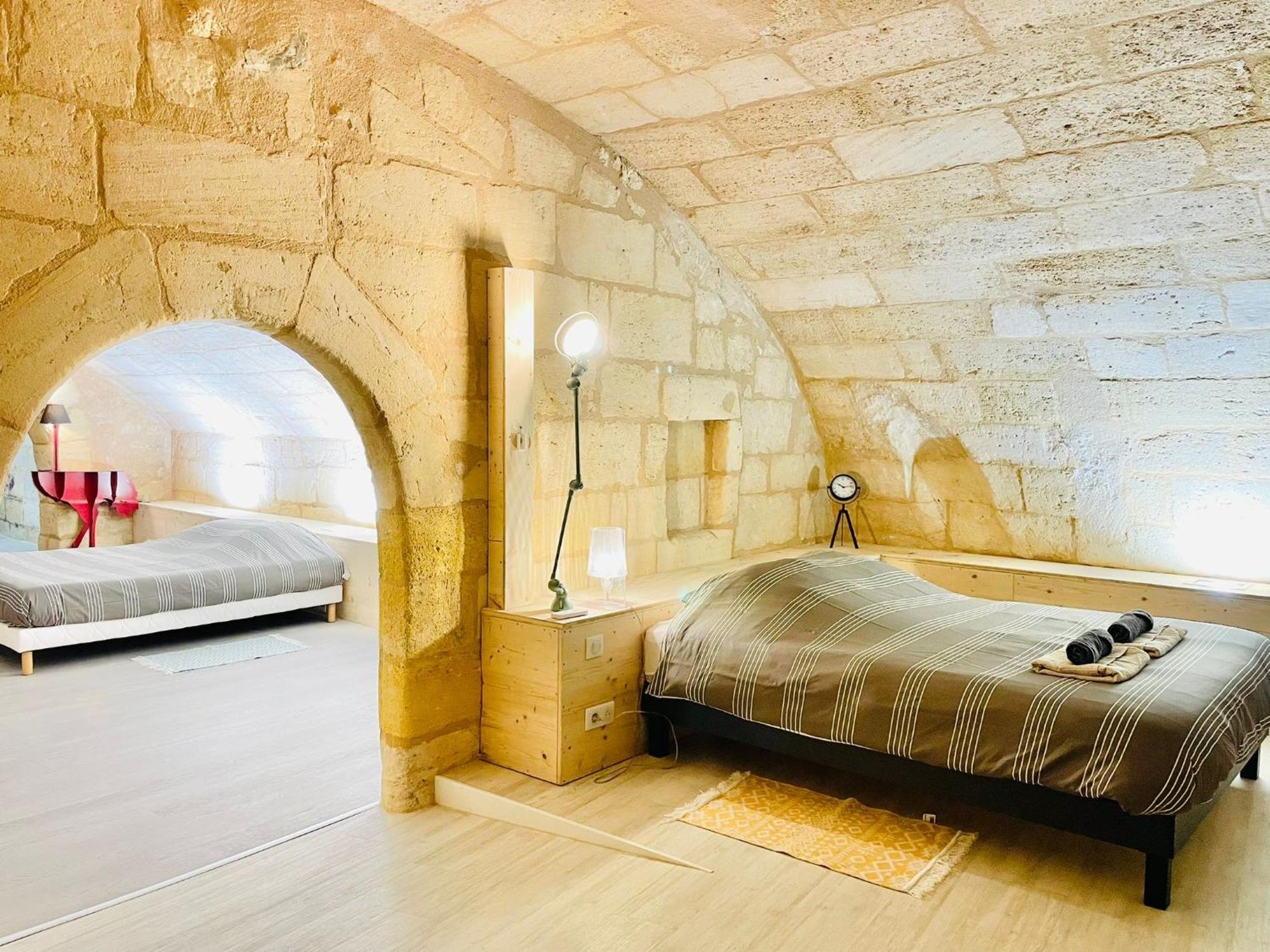 Loft Bordelais Apartment บอร์โด ภายนอก รูปภาพ
